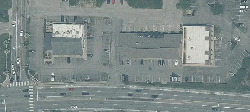 Multi-Suite Retail Space