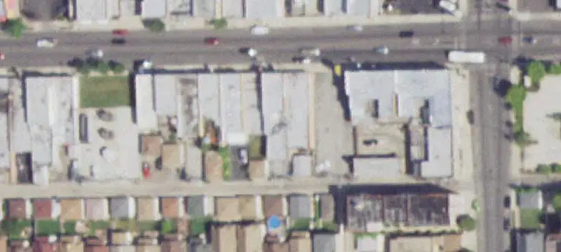 Open-Layout Storefront
