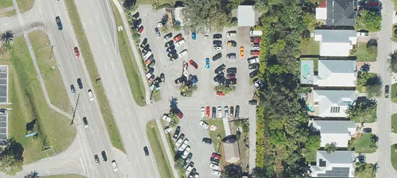 Automotive Property with Carport