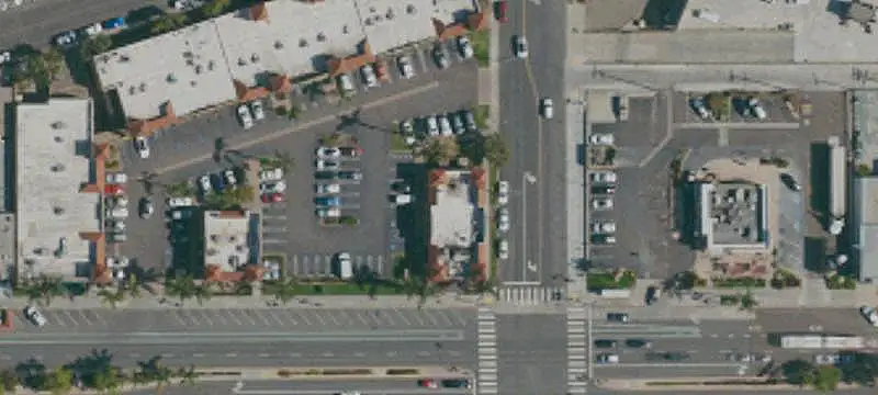Hillcrest Colonnade Retail Space