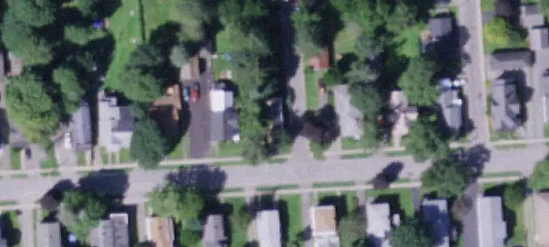 Triplex with 2025 Roof