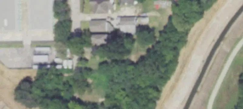 8-Unit Apartment Building