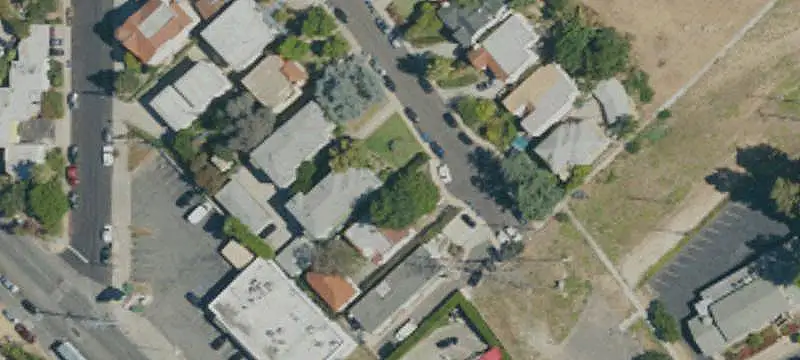 Apartment Property with Garages