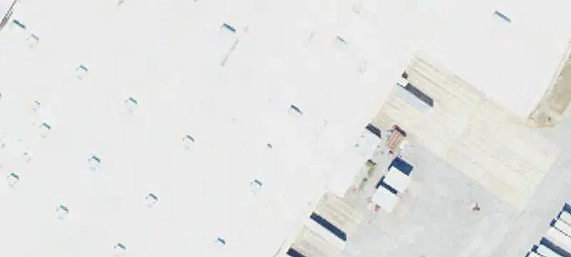 Dock-Equipped Distribution Center