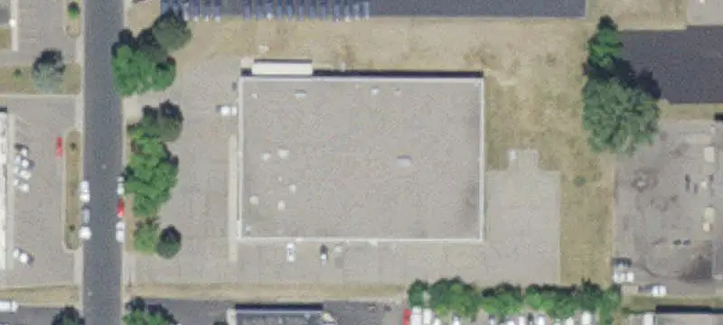 Mixed-Use Industrial Building