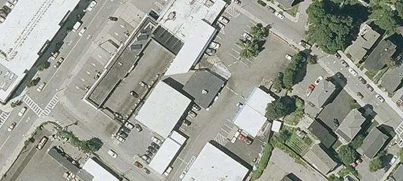 Flex Space with Garage Door