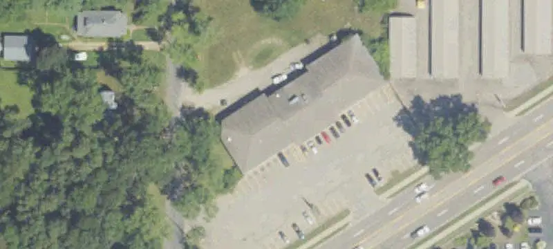 Multi-Suite Retail Shopping Center