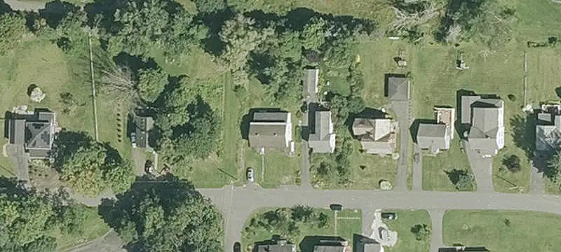 Duplex with Separate Utilities