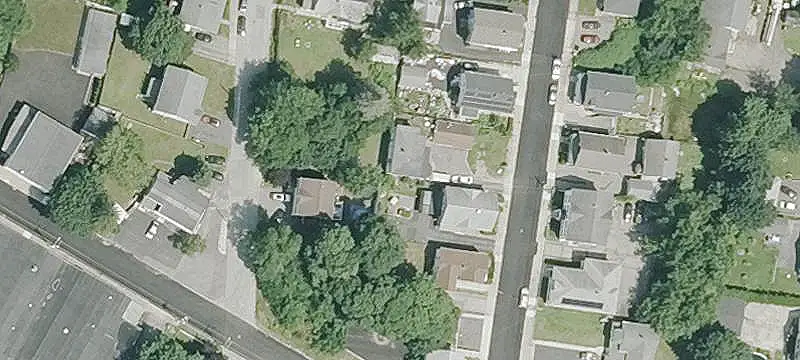 Duplex with Three-Car Garage