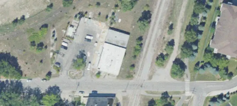 Office Building with Shop Space