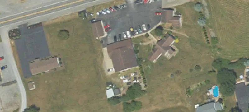 Mixed-Use Property with Service Bays