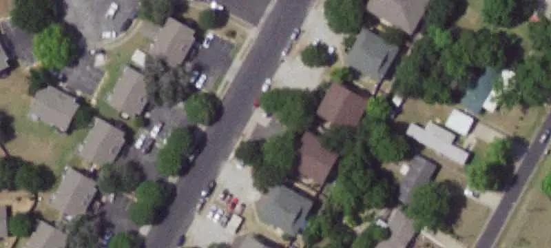 4-Unit Apartment Building