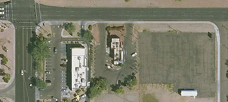 Drive-Through Restaurant Building