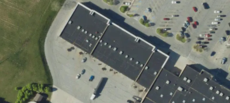 Retail Space in Shopping Center