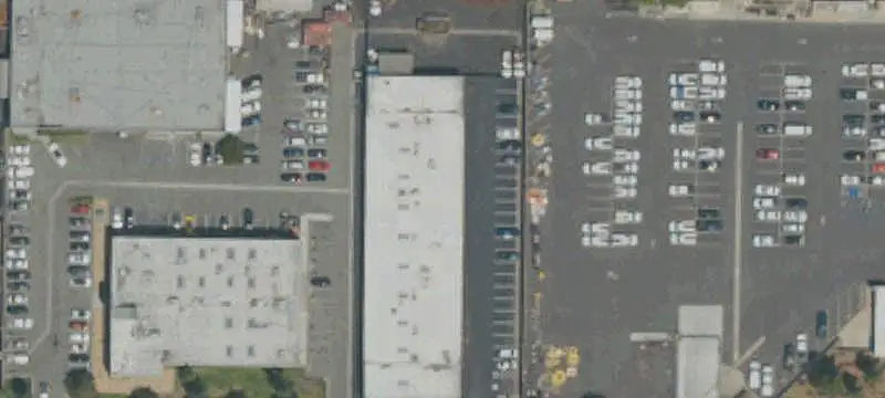 Eight-Unit Warehouse with Fenced Yard