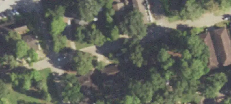 8-Unit Brick Apartment Building