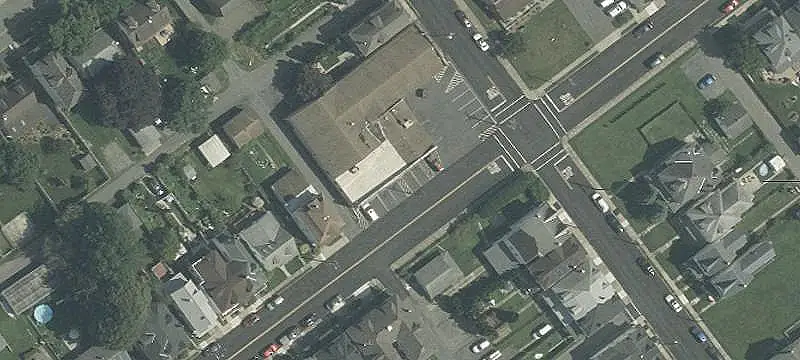 Strip Center with Vacant Suite