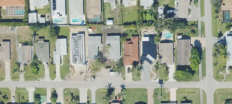 Renovated 4-Unit Quadplex with Pool