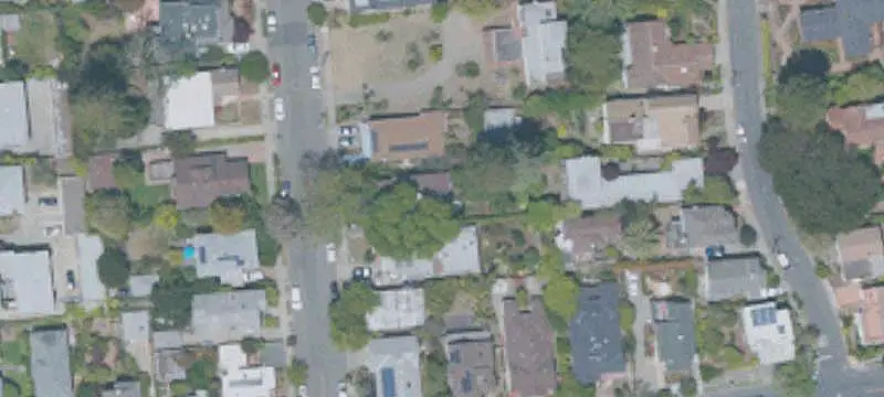 Triplex with Garden