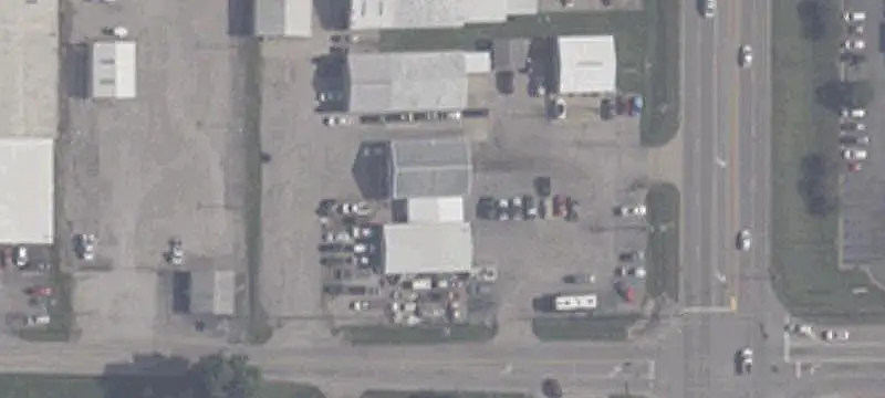 Signalized-Access Commercial Land