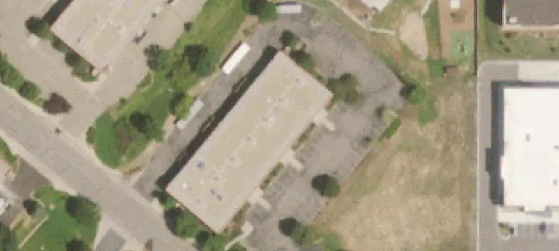 NNN-Leased Flex Building