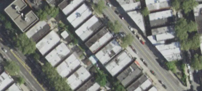 4-Unit Apartment Building