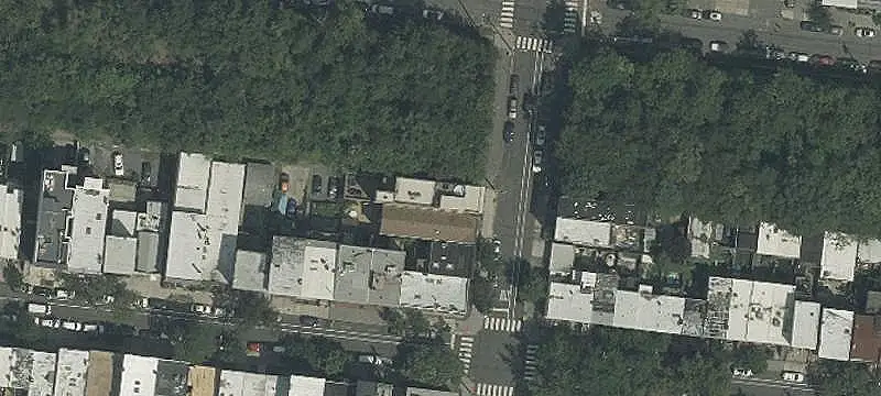 Mixed-Use Building with Garage