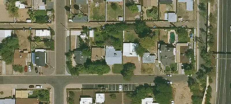 6-Unit Garden-Style Apartment Building