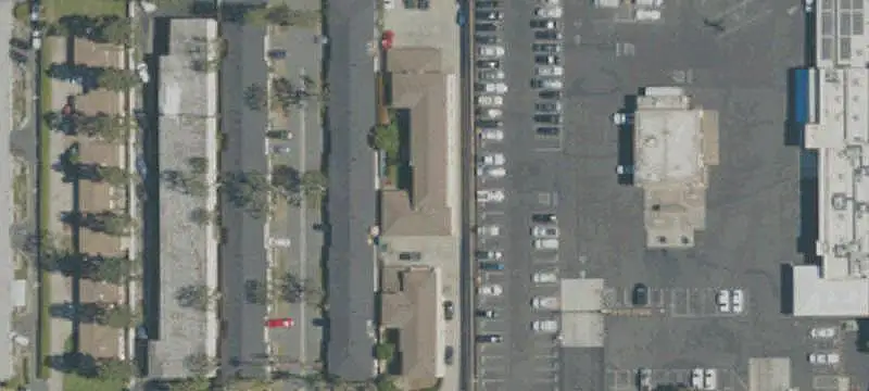 10-Unit Apartment Building