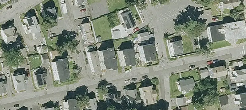 Three-Unit Triplex with Hardwood Floors