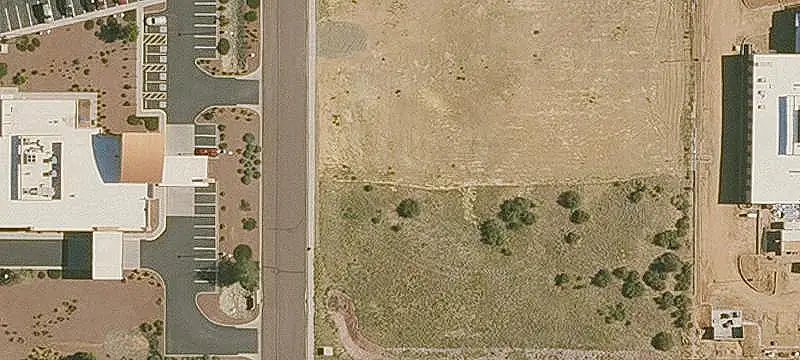 IL-Zoned Commercial Land