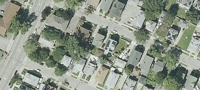 Two-Unit Duplex with Bonus Space