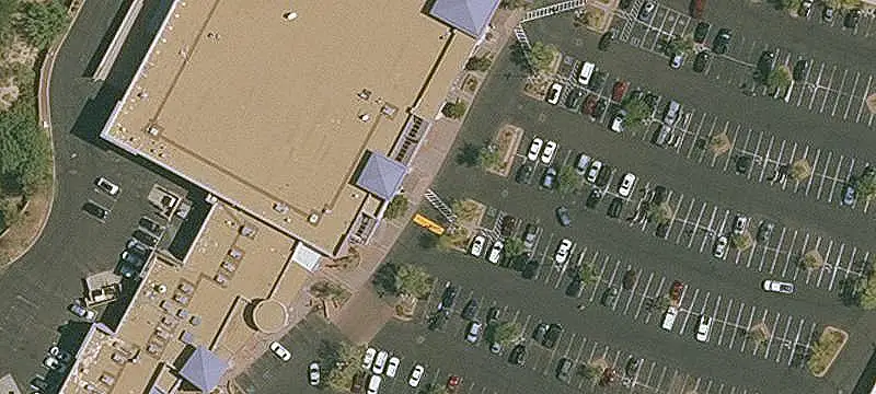 Safeway-Anchored Shopping Center