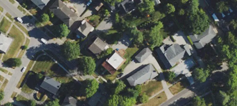 4-Unit Apartment Building