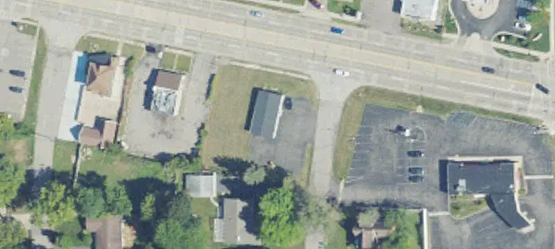 Freestanding Office Building with Private Lot