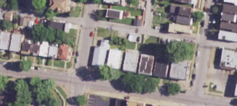 4-Unit Multifamily Building