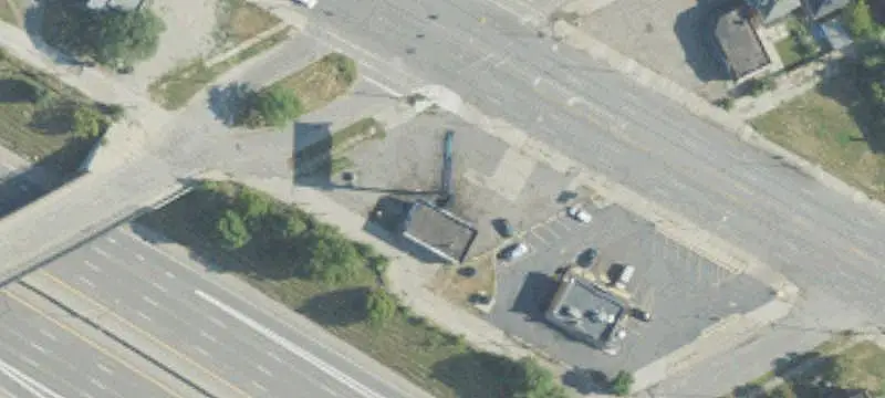 Freestanding Auto Shop