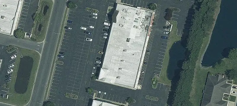 Retail Suite in Shopping Center