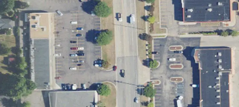 Shopping Center with 7-Eleven and Subway