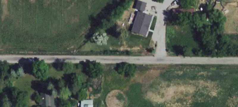 Commercial Land with Three-Side Frontage