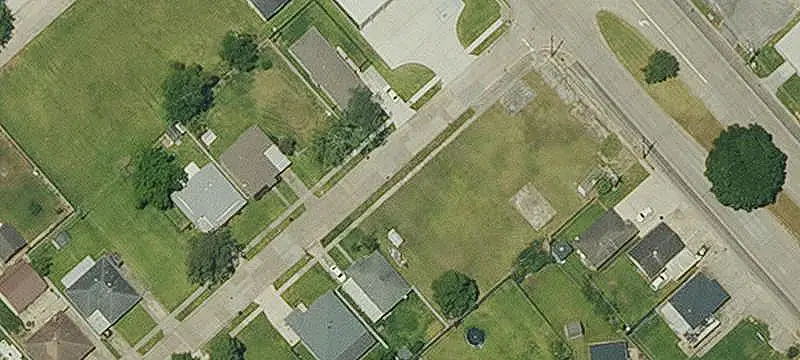 Commercial Land