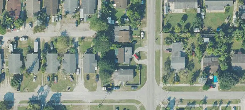 7-Unit Apartment Building