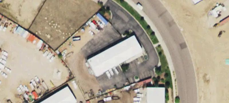 Flex Facility with Fenced Yard