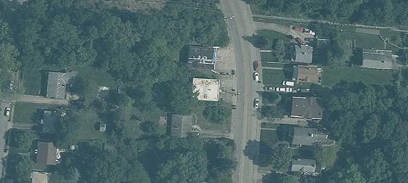 4-Unit Brick Apartment Building