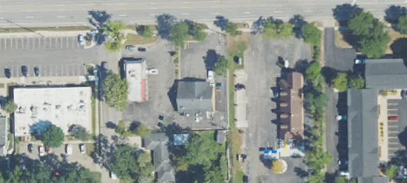 Leased Storefront Retail Building