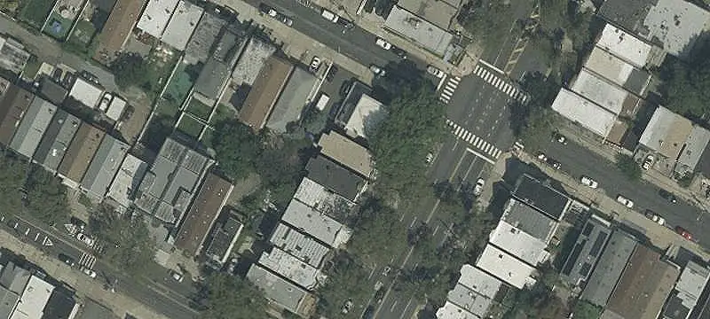 Renovated Duplex with Private Yard