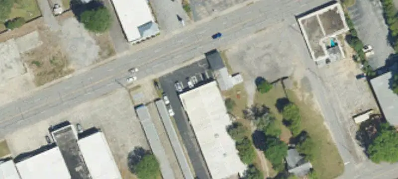 Flex Building with Fenced Yard