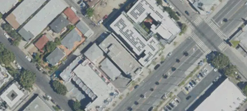 Flexible-Occupancy Office Building