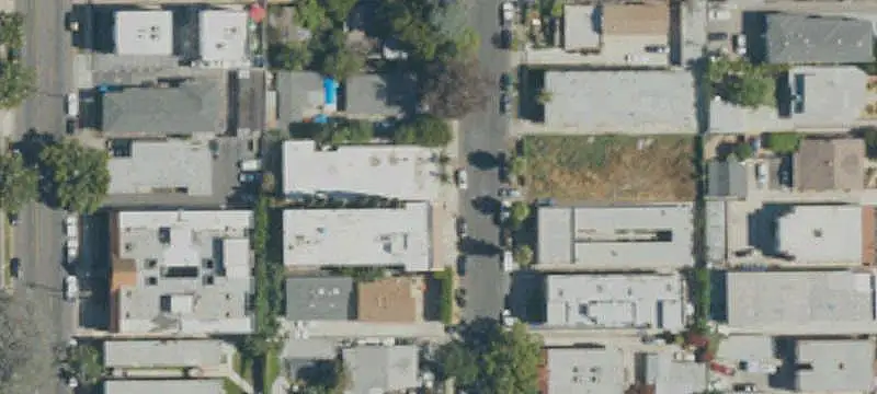 7-Unit Apartment Building