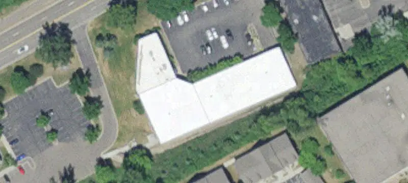 Flex Building with Updated Office